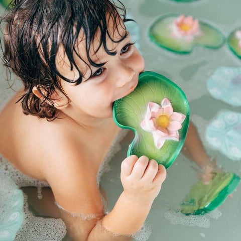 Oli and Carol Teether and Bath Toy Water Lily